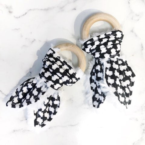Black Texas Hounds Tooth Teether